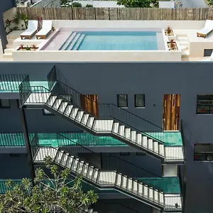 Ujo Boutique טולום