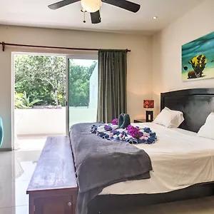 Casa Esmeralda With Pool Access And Furnished Patio! Tulum