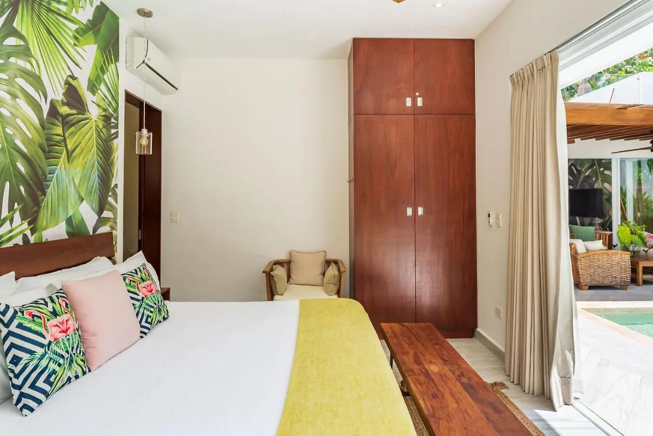 Villa Ek'Balam & Villa Flamingo, Luxury Villas, Private Pool, Private Garden, Jacuzzi, 24H Security Tulum
