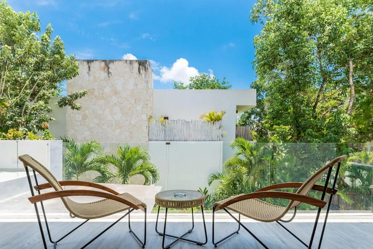 Villa Ek'Balam & Villa Flamingo, Luxury Villas, Private Pool, Private Garden, Jacuzzi, 24H Security Tulum