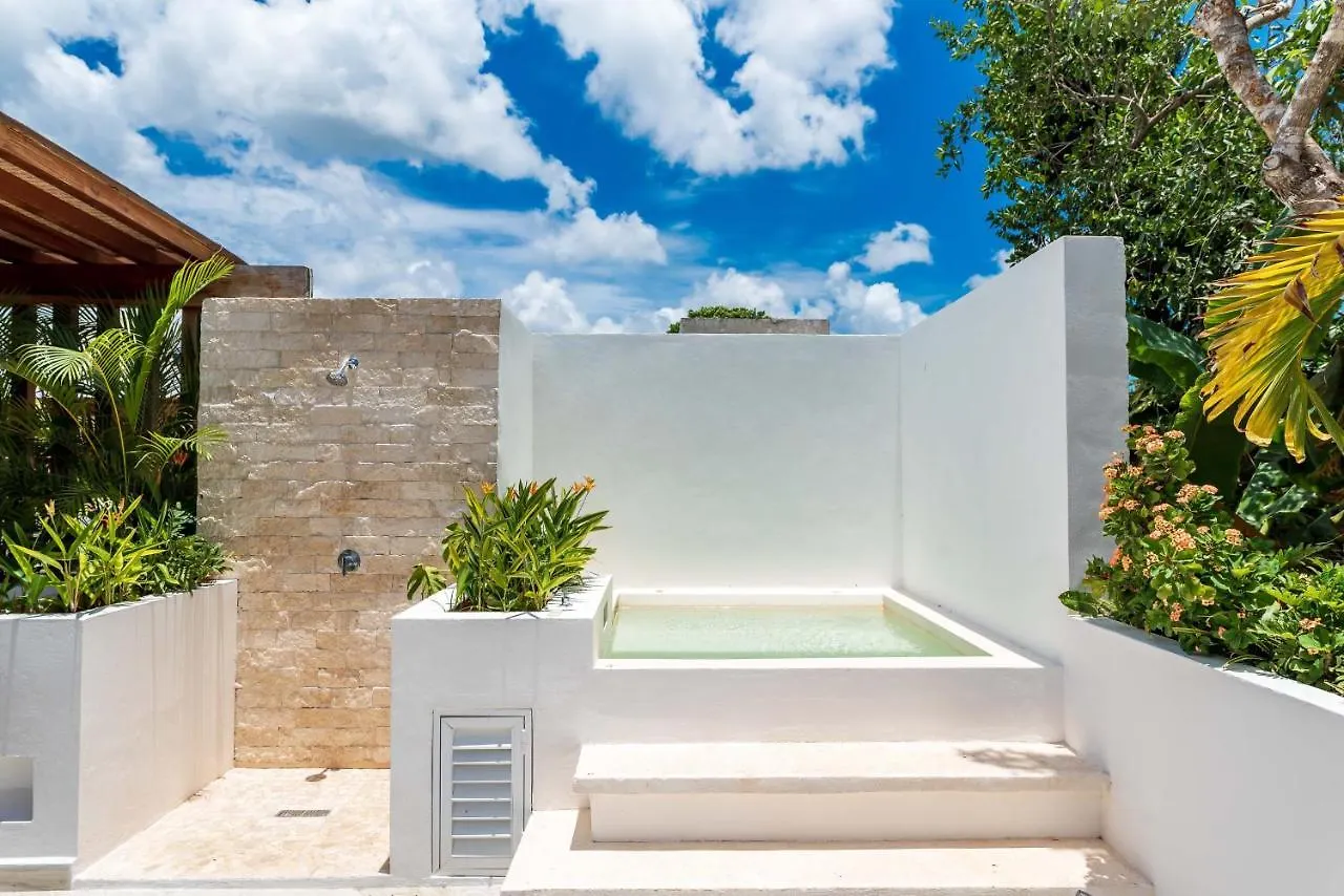 Villa Ek'Balam & Villa Flamingo, Luxury Villas, Private Pool, Private Garden, Jacuzzi, 24H Security Tulum