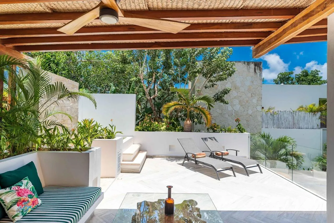 Villa Ek'Balam & Villa Flamingo, Luxury Villas, Private Pool, Private Garden, Jacuzzi, 24H Security Tulum