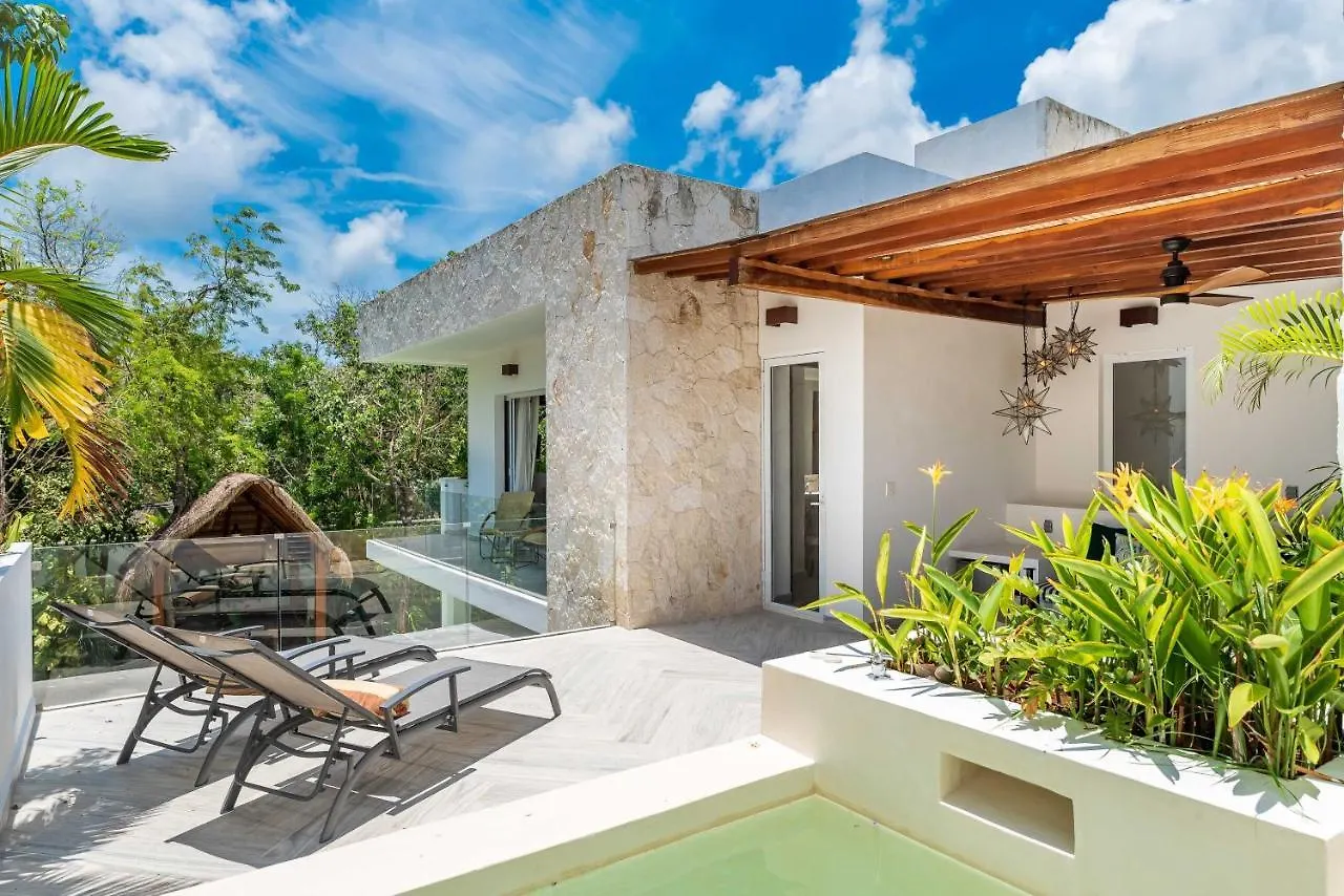 Villa Ek'Balam & Villa Flamingo, Luxury Villas, Private Pool, Private Garden, Jacuzzi, 24H Security Tulum