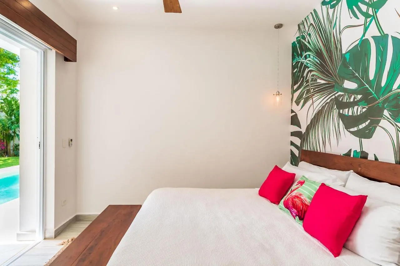 Villa Ek'Balam & Villa Flamingo, Luxury Villas, Private Pool, Private Garden, Jacuzzi, 24H Security Tulum