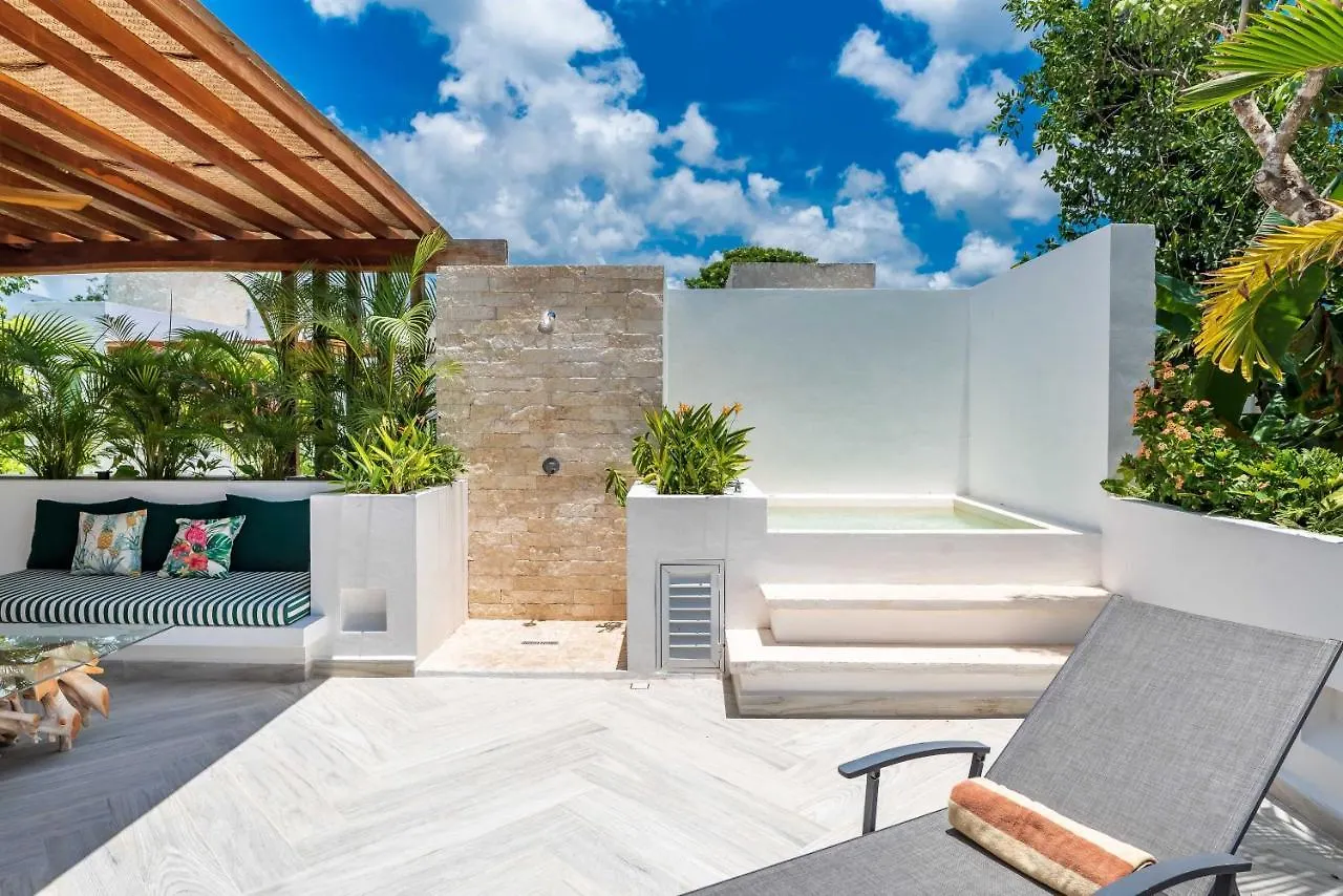 Villa Ek'Balam & Villa Flamingo, Luxury Villas, Private Pool, Private Garden, Jacuzzi, 24H Security Tulum Mexico