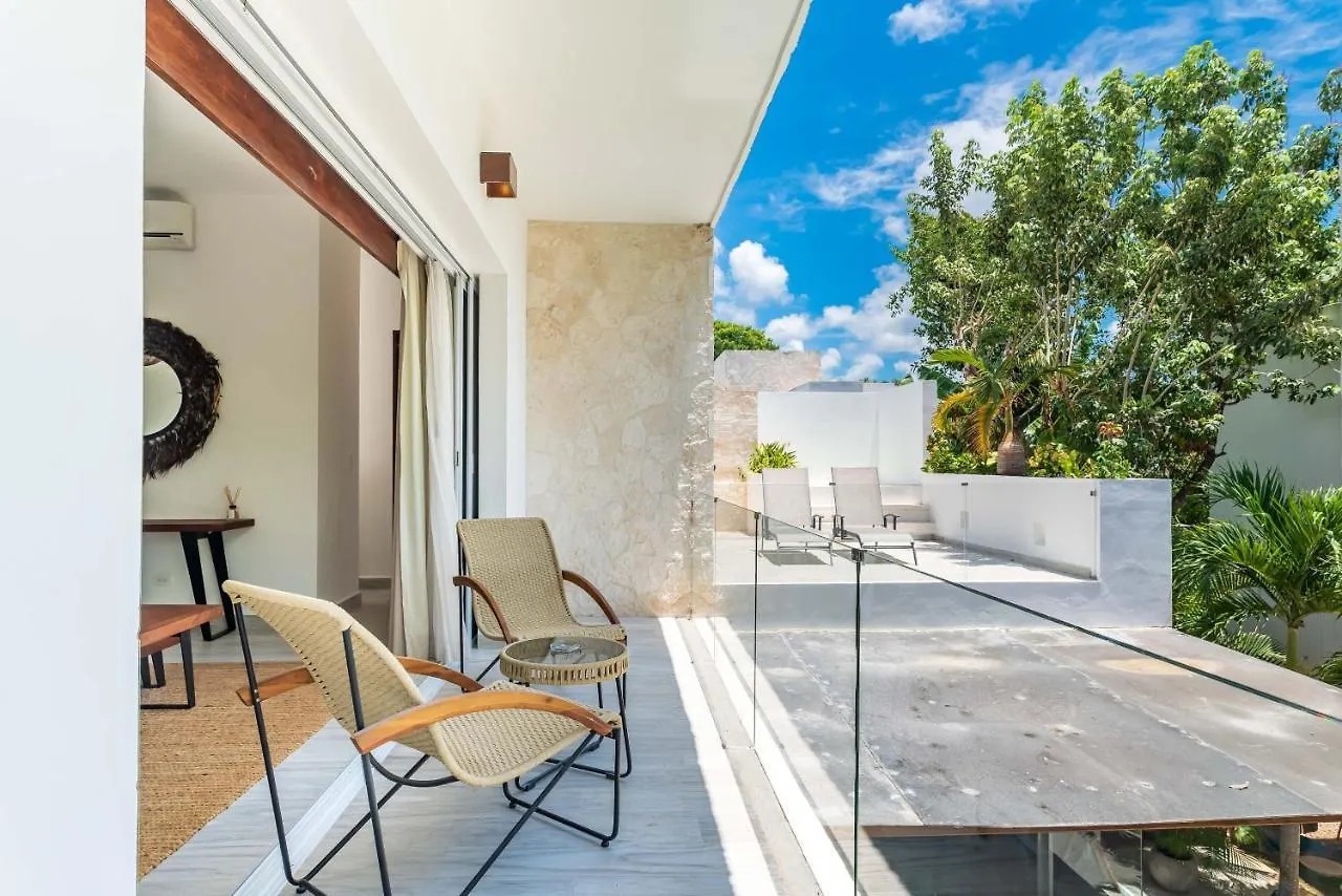 Villa Ek'Balam & Villa Flamingo, Luxury Villas, Private Pool, Private Garden, Jacuzzi, 24H Security Tulum Mexico