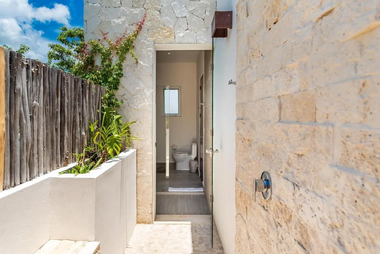 Villa Ek'Balam & Villa Flamingo, Luxury Villas, Private Pool, Private Garden, Jacuzzi, 24H Security Tulum