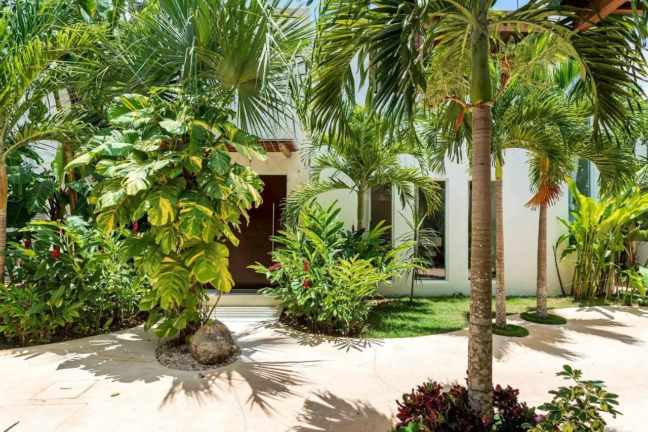 Villa Ek'Balam & Villa Flamingo, Luxury Villas, Private Pool, Private Garden, Jacuzzi, 24H Security Tulum 0*,