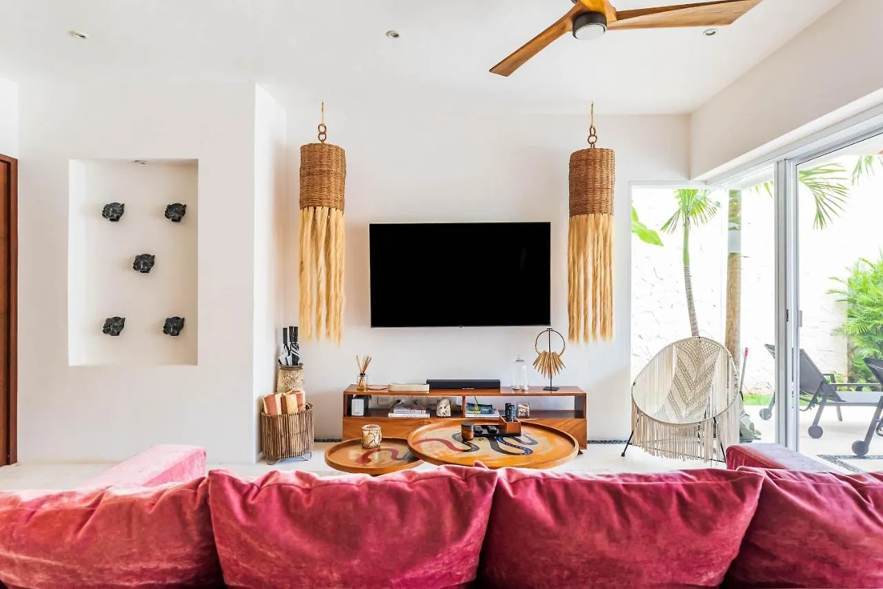 Villa Ek'Balam & Villa Flamingo, Luxury Villas, Private Pool, Private Garden, Jacuzzi, 24H Security Tulum Mexico