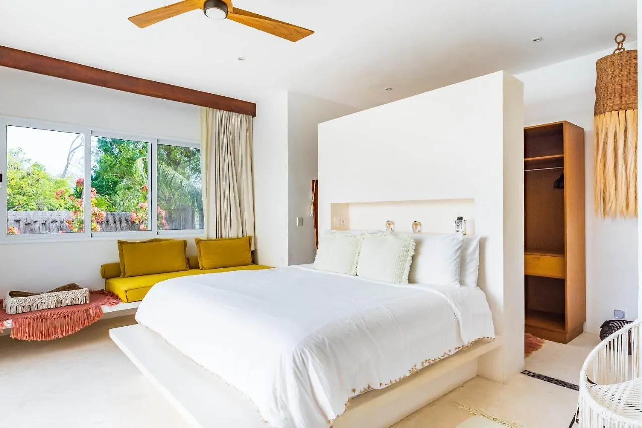 Villa Ek'Balam & Villa Flamingo, Luxury Villas, Private Pool, Private Garden, Jacuzzi, 24H Security Tulum