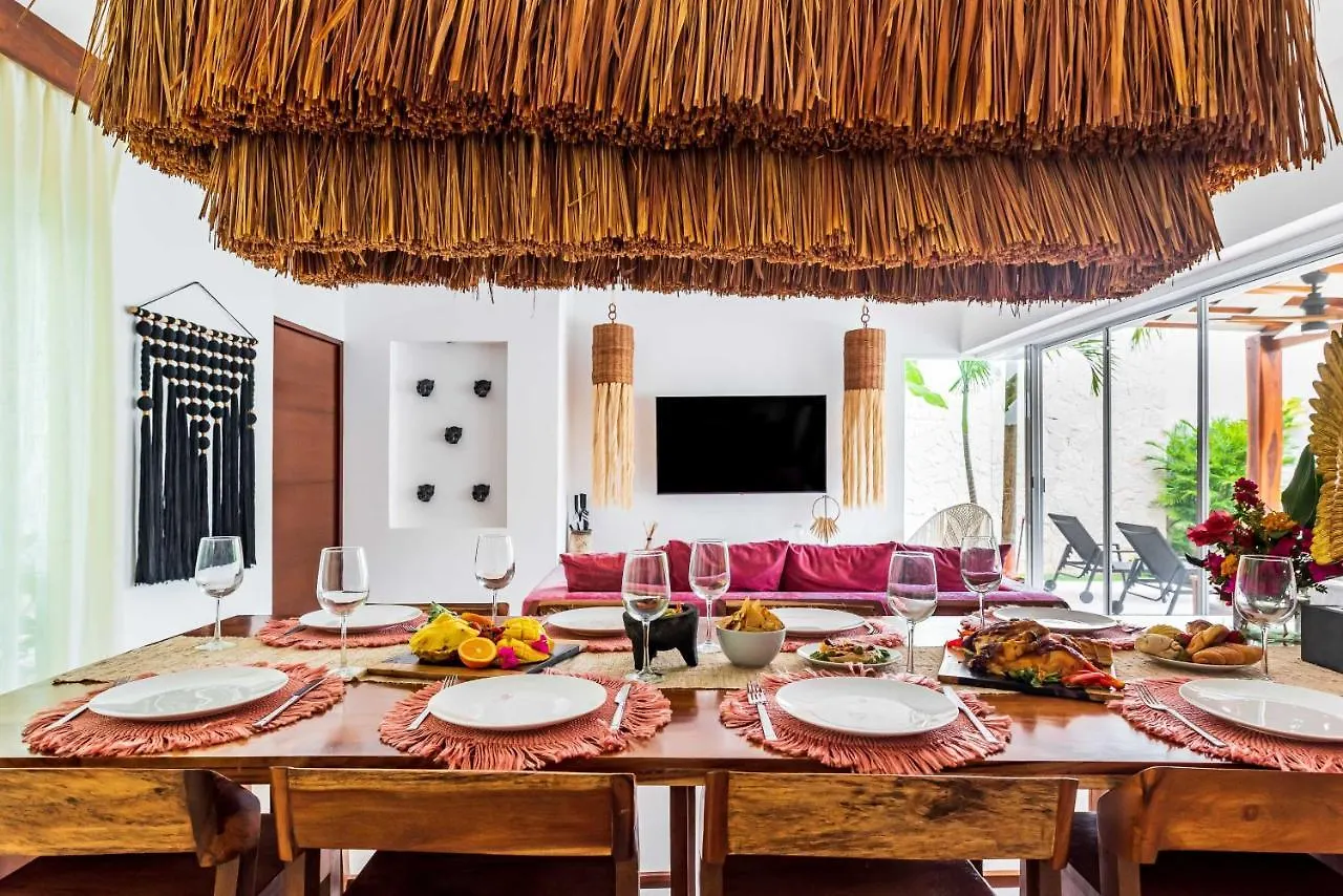 Villa Ek'Balam & Villa Flamingo, Luxury Villas, Private Pool, Private Garden, Jacuzzi, 24H Security Tulum
