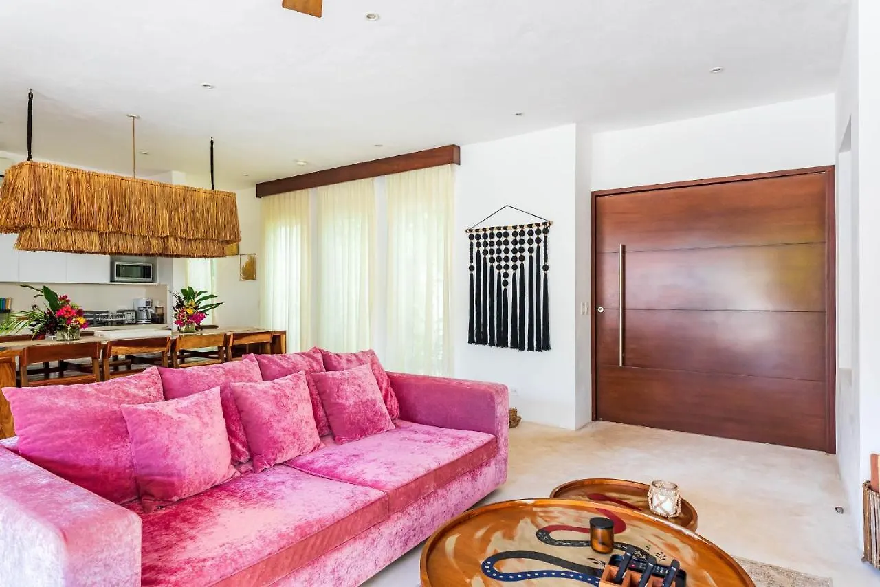 Villa Ek'Balam & Villa Flamingo, Luxury Villas, Private Pool, Private Garden, Jacuzzi, 24H Security Tulum Mexico