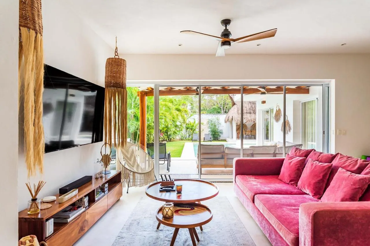Villa Ek'Balam & Villa Flamingo, Luxury Villas, Private Pool, Private Garden, Jacuzzi, 24H Security Tulum 0*,
