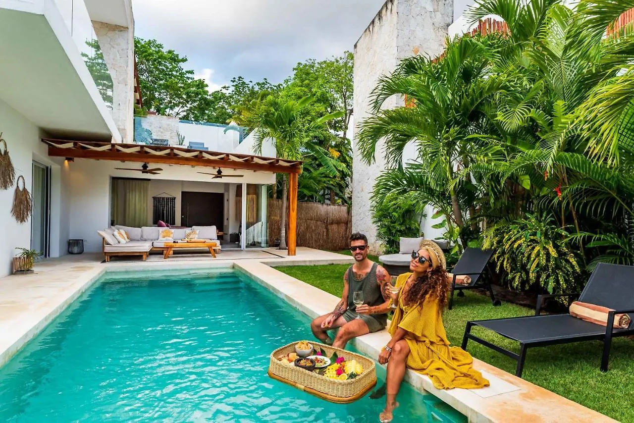 Villa Ek'Balam & Villa Flamingo, Luxury Villas, Private Pool, Private Garden, Jacuzzi, 24H Security Tulum 0*,