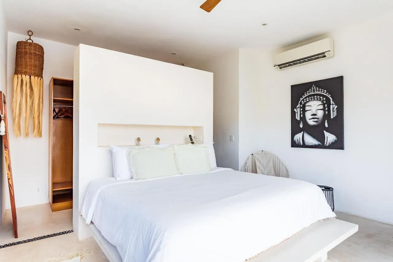 Villa Ek'Balam & Villa Flamingo, Luxury Villas, Private Pool, Private Garden, Jacuzzi, 24H Security Tulum