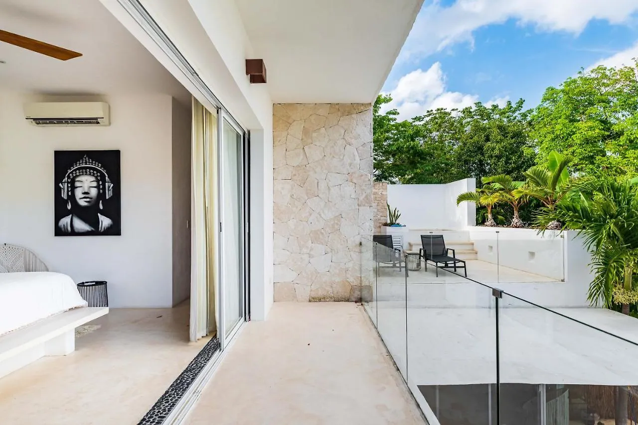 Villa Ek'Balam & Villa Flamingo, Luxury Villas, Private Pool, Private Garden, Jacuzzi, 24H Security Tulum