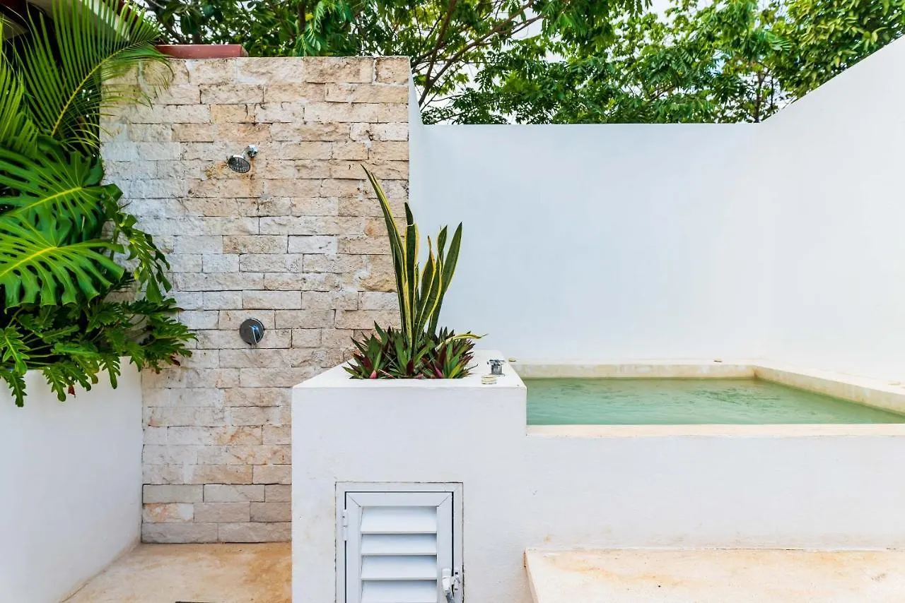 Villa Ek'Balam & Villa Flamingo, Luxury Villas, Private Pool, Private Garden, Jacuzzi, 24H Security Tulum