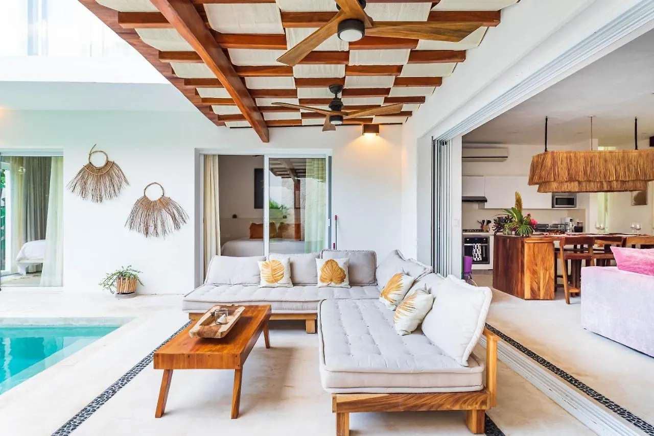 Villa Ek'Balam & Villa Flamingo, Luxury Villas, Private Pool, Private Garden, Jacuzzi, 24H Security Tulum