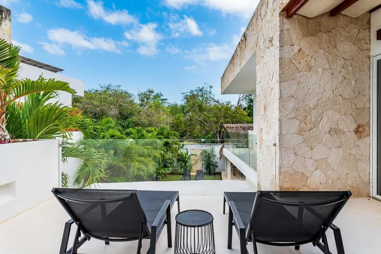Villa Ek'Balam & Villa Flamingo, Luxury Villas, Private Pool, Private Garden, Jacuzzi, 24H Security Tulum Mexico