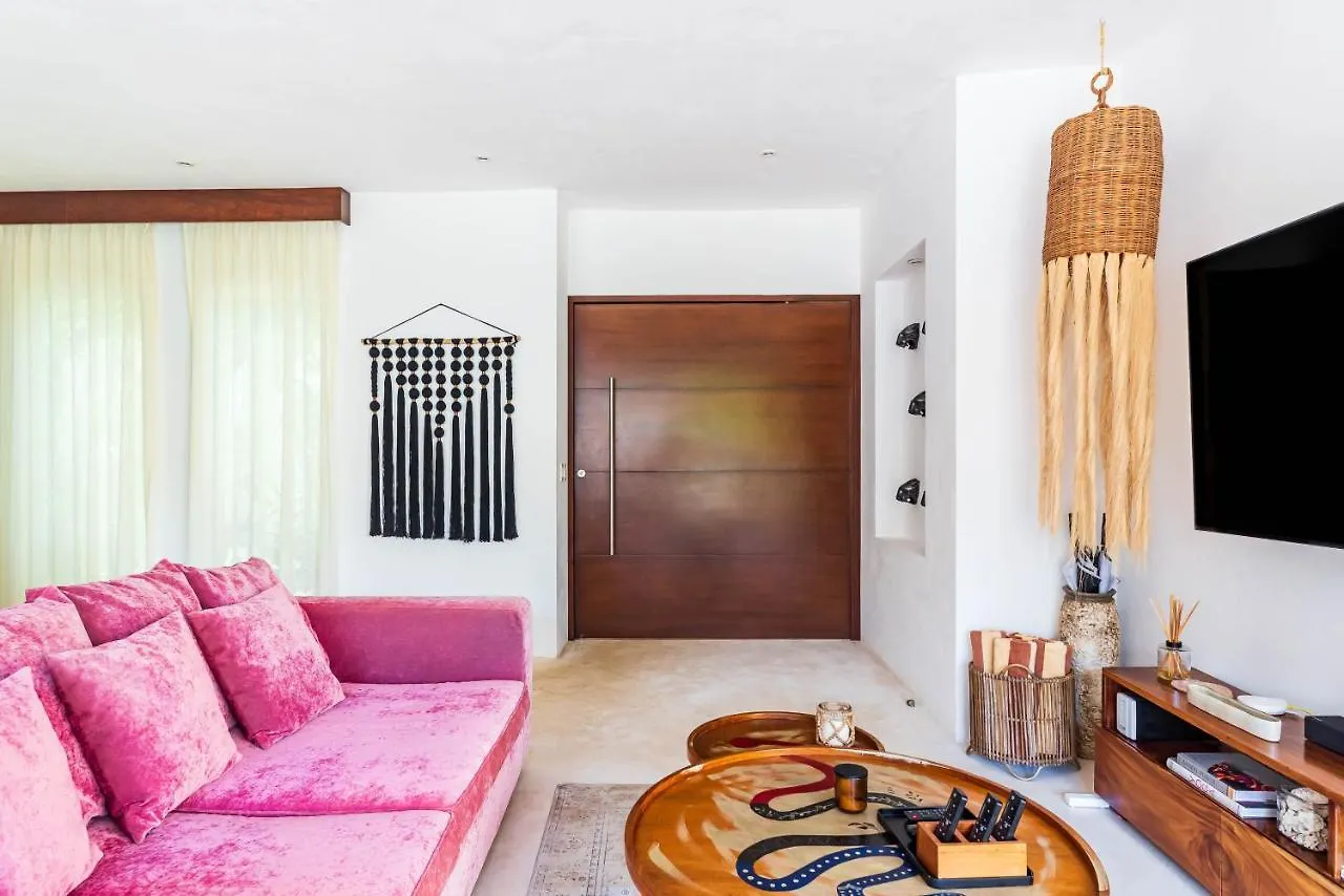 Villa Ek'Balam & Villa Flamingo, Luxury Villas, Private Pool, Private Garden, Jacuzzi, 24H Security Tulum