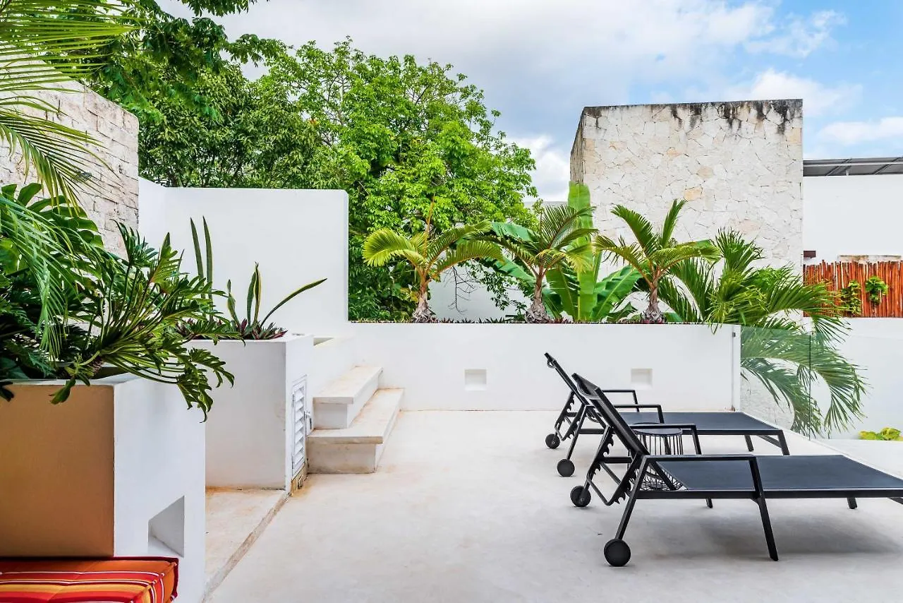 Villa Ek'Balam & Villa Flamingo, Luxury Villas, Private Pool, Private Garden, Jacuzzi, 24H Security Tulum